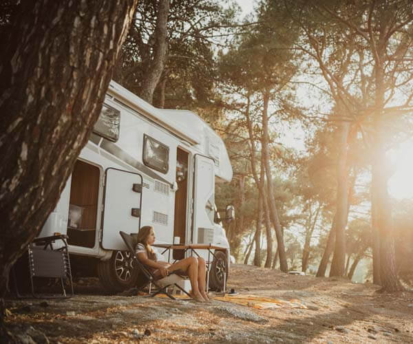Fata la plaja in camping Croatia